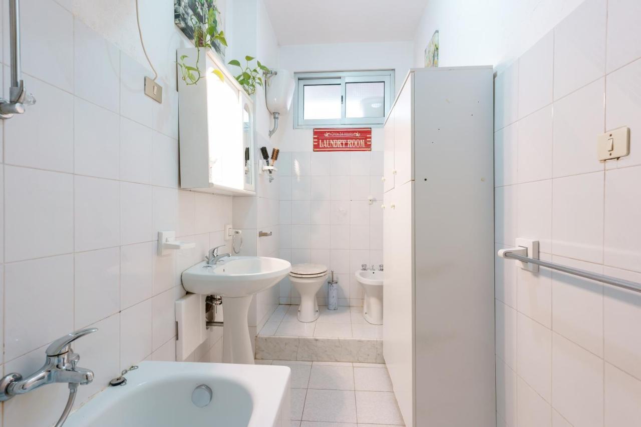 B&B Pothos - Eng Ita - Air Conditioning Wi-Fi Fridge Netflix Local Guide - Aria Condizionata, Frigo, Internet, Guida Locale Κάλιαρι Εξωτερικό φωτογραφία