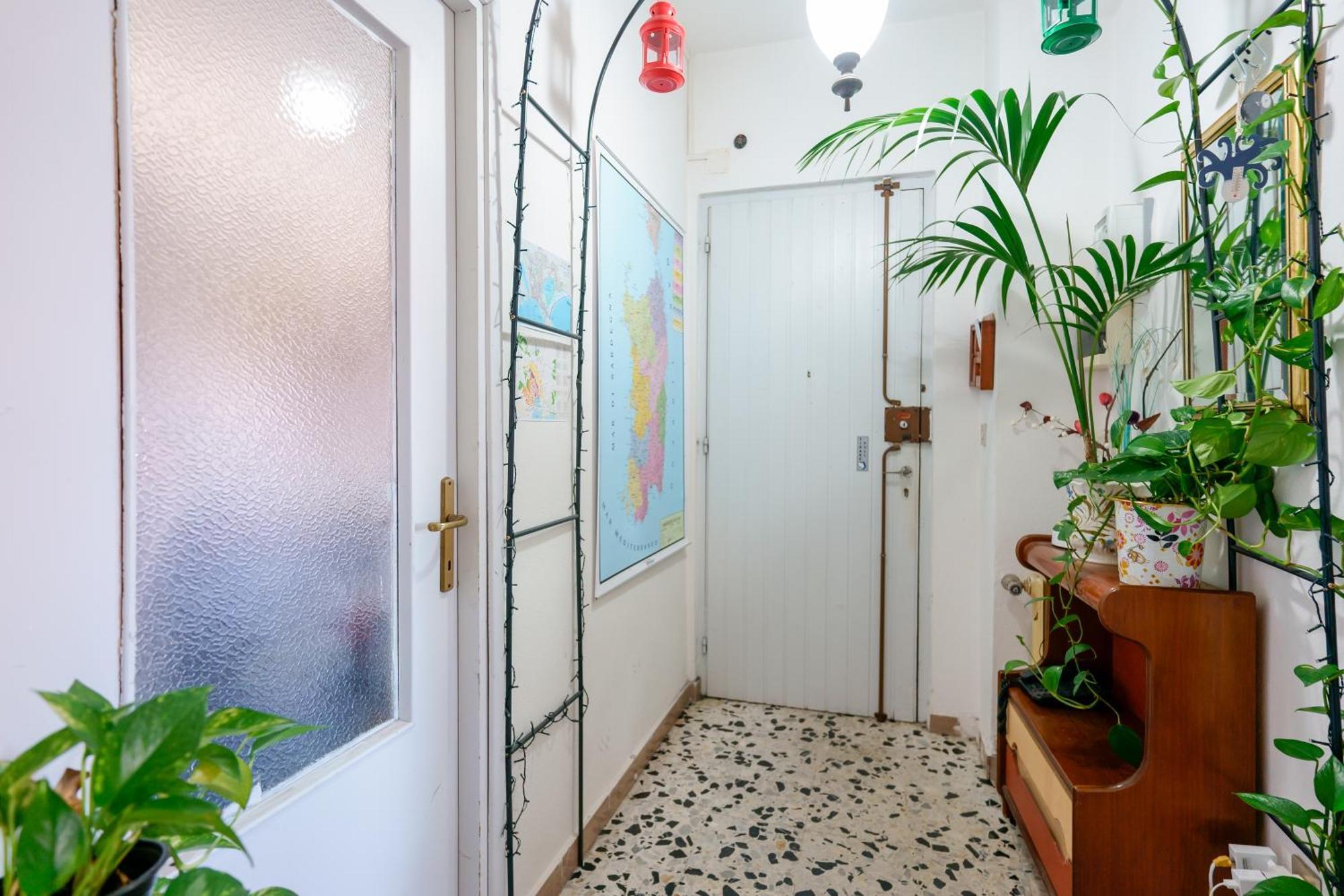 B&B Pothos - Eng Ita - Air Conditioning Wi-Fi Fridge Netflix Local Guide - Aria Condizionata, Frigo, Internet, Guida Locale Κάλιαρι Εξωτερικό φωτογραφία